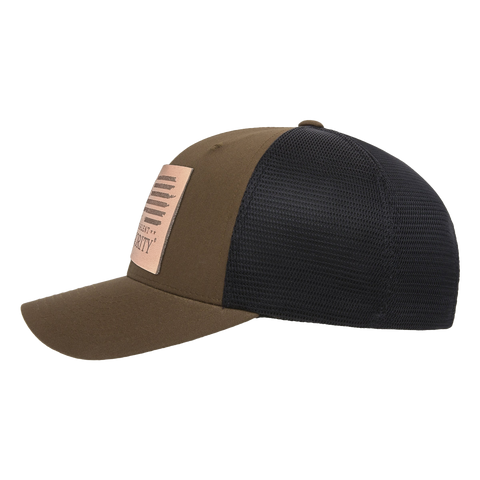 Square Leather Patch Hat - FLEXFIT 110 Coytote Brown/Black